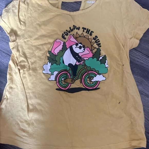 Girls t shirts. Size 10/12